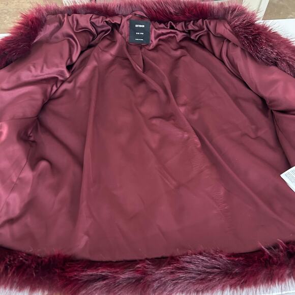Cotton:On Women's Mimi Faux Fur Jacket Burgundy SZS/M Oversized - Picture 10 of 11